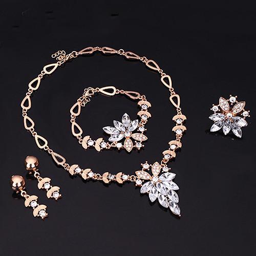 Conjunto de Colar Anel Brinco e Pulseira Crystal Clear